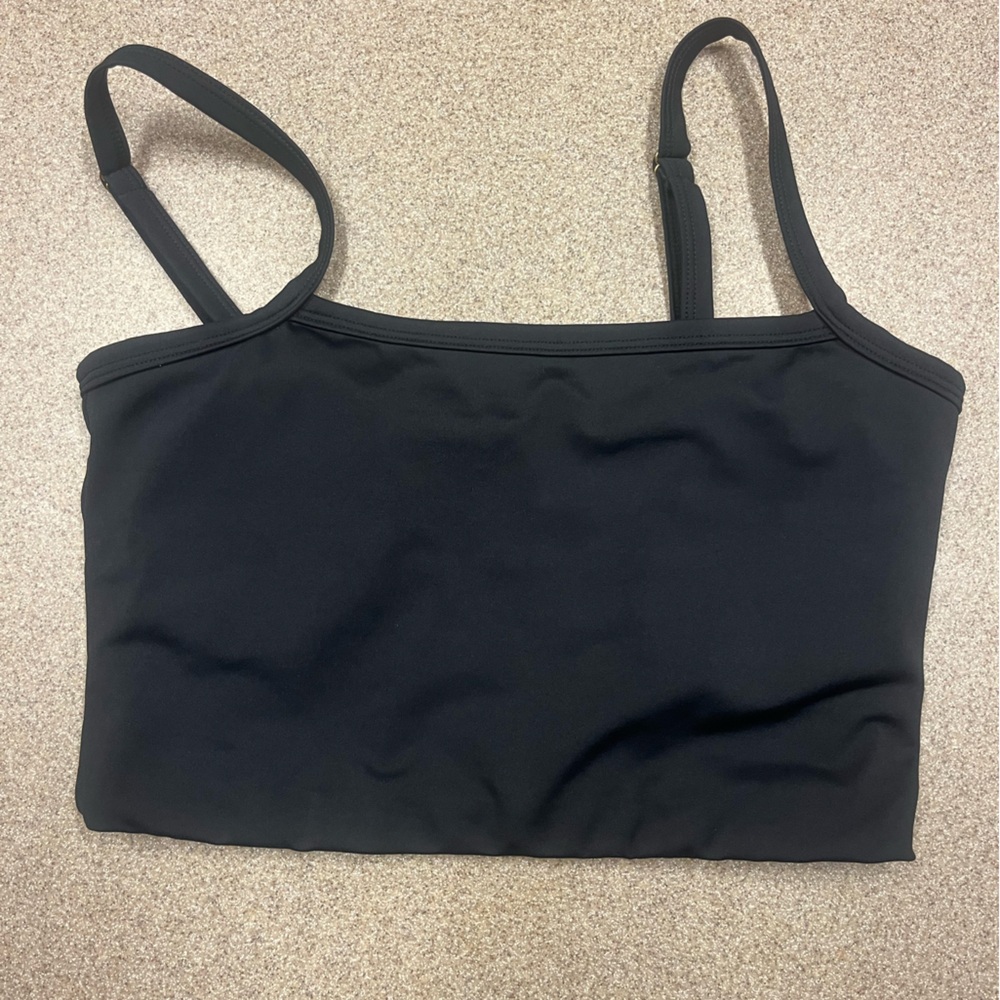 Wilo cropped athletic tank!